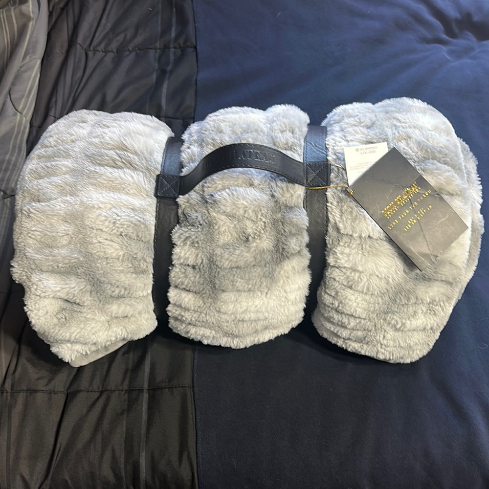 Mon Chateau Gray Faux Fur Throw Blanket NWT